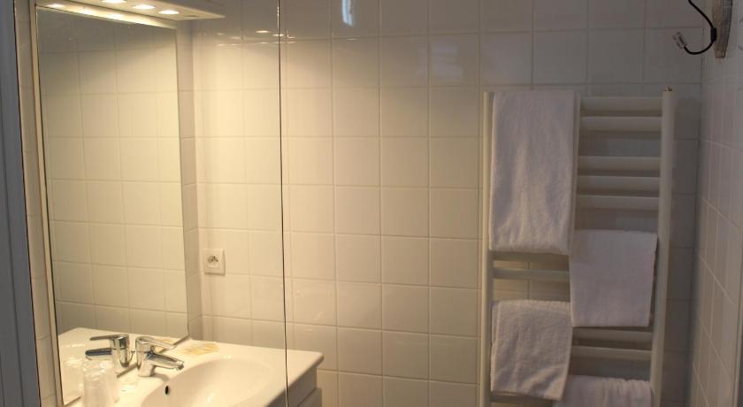 Hotel Des Falaises Villers-sur-Mer Habitación foto