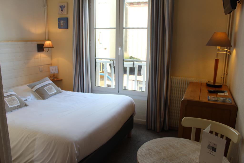 Hotel Des Falaises Villers-sur-Mer Habitación foto