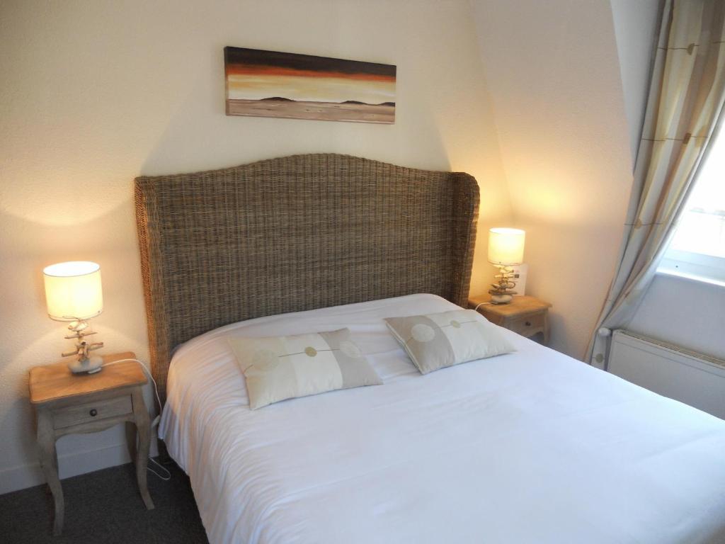Hotel Des Falaises Villers-sur-Mer Habitación foto
